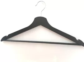 Вешалки-плечики для одежды, черные