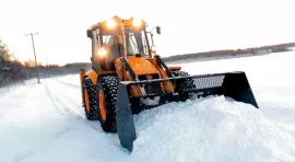 Чистка и вывоз снега, трактор и самосвал