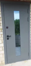 Входная дверь любого размера со стеклопакетом, под заказ