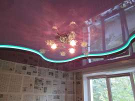 Двухуровневый потолок с LED-лентой