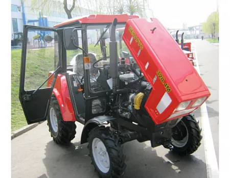 Трактор "Беларус-320.4М" (ОАО "БЗТДиА")
