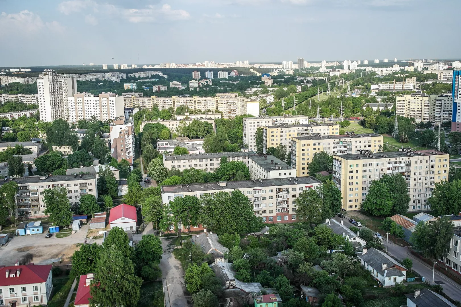 Семья приобретет 3х комнатную квартиру в Минске р-н Зеленый луг