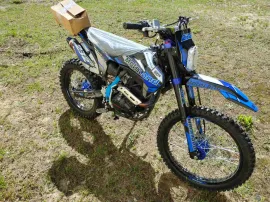 Мотоцикл MotoLand XT 250 HS (синий) на 172 моторе