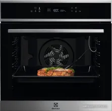 Электрический духовой шкаф Electrolux EOE7P31X