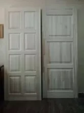 Двери  деревянные, без окраски