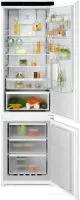 Холодильник Electrolux E6MNTE19S