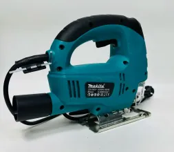 Лобзик электрический Makita 900Вт с лазерной указкой, в аренду