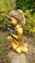 Скульптура "Девочка с лягушкой " фонтан