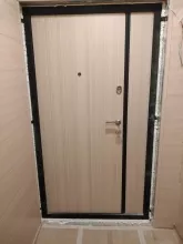 Входные двери с коробом