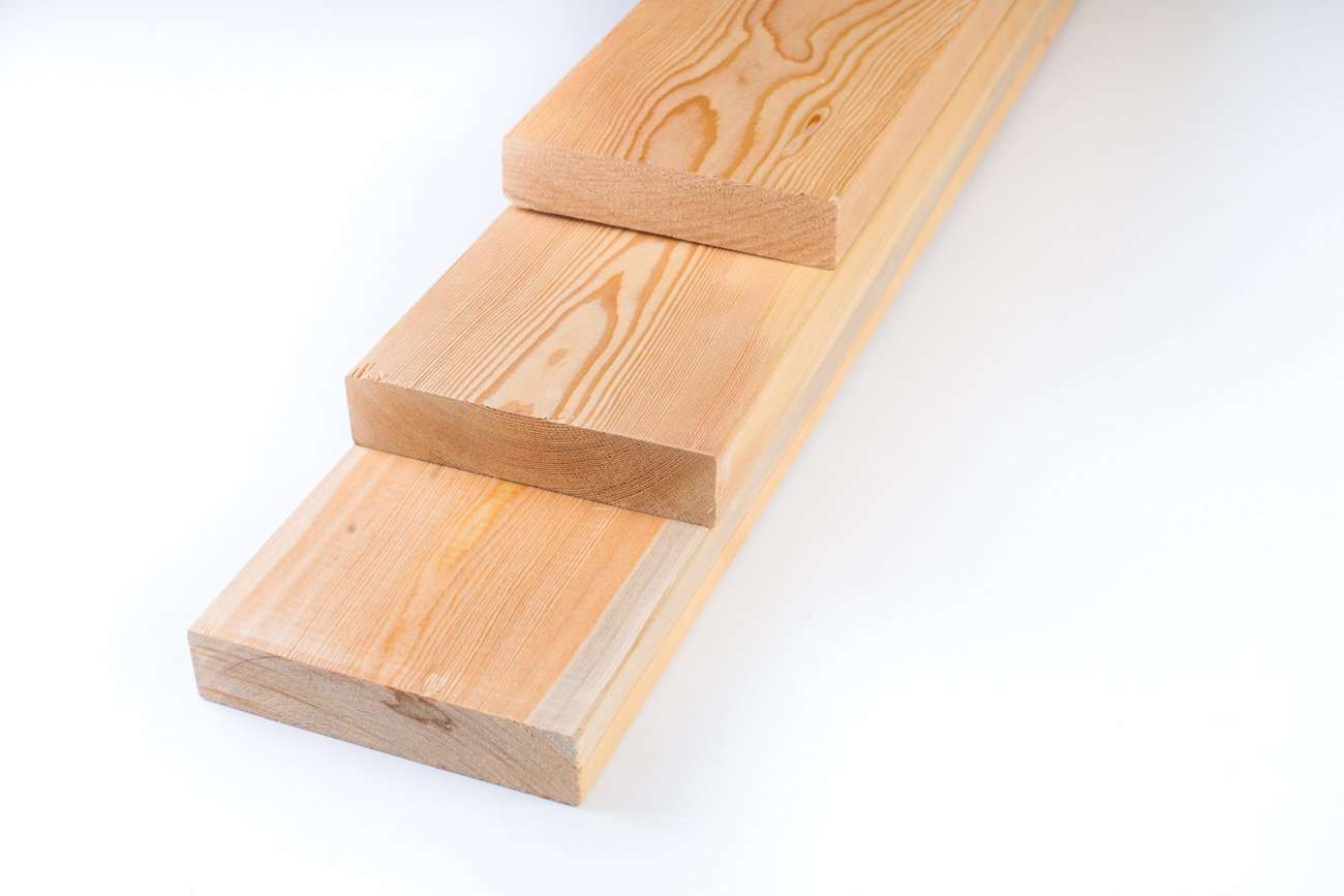 нащельник хвоя 2400x47x6 мм. пиломатериалы тайга минск. вагонка. деревянная стена. пластины хвойных пород, окоренные, длина 6,5 м, сорт ii, ширина 60.